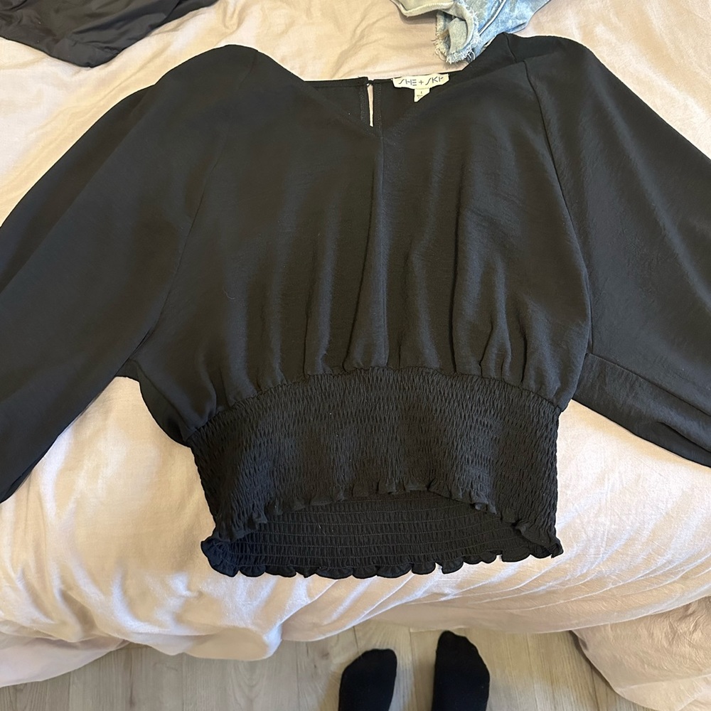 She + sky black top